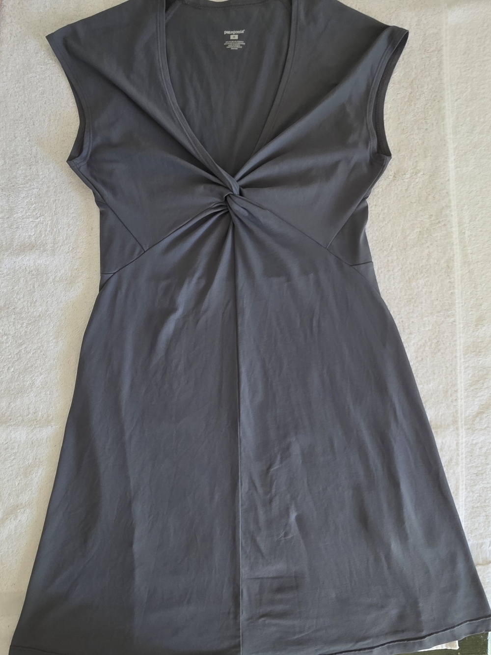 Patagonia Seabrook Bandha Twist Front V-Neck Dress Gray Medium EUC